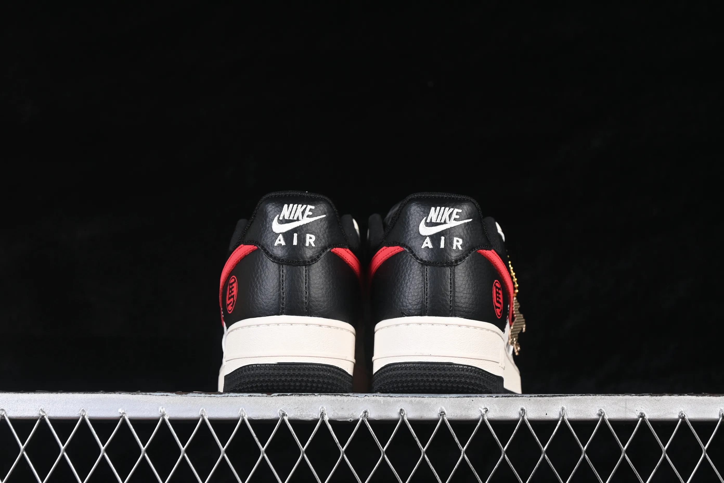 All categories Nk Air Force 1 Air Force series Nk Air Force 1 Low Air Force low-top Nike Air Force 1'07 Low Year of the Horse limited edition Double hook Air Force 1 low-top casual sneakers HT5088-620